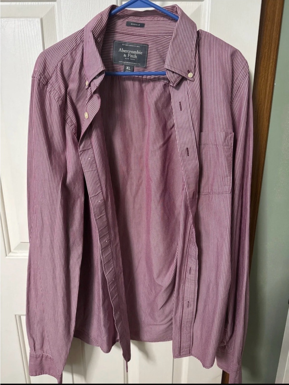 Abercrombie & Fitch Men’s Stripe Button-Down Shirt